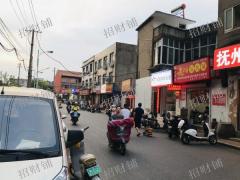 小区门口小吃店 周边有多所学校和农贸市场