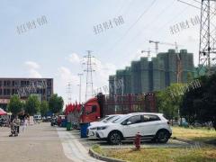 万人小区出入口餐饮店 门宽13米附近多所学校