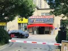 万人小区出入口餐饮店 门宽13米附近多所学校