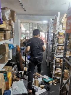 江西科技学院对面 日派件1000月收件3000
