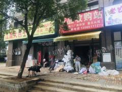 2500多户双小区门口 学校旁空店转让，带阁楼可住人