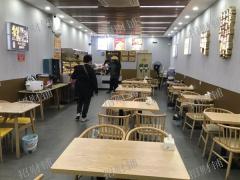 十字路口餐饮店 可空转  附近品牌店多