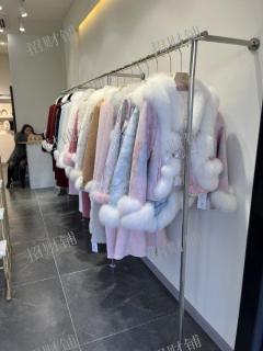 南昌大学旁 服装店 月营业3万 可空转