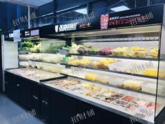3万多人大学 食堂门口 品牌麻辣烫店  日营业6000