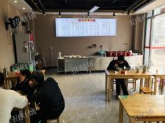 十字路口拐角店 门宽16米 餐饮店 也可外摆