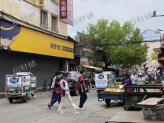 南昌师范学院门口超市 附近4所大学 日营业8000