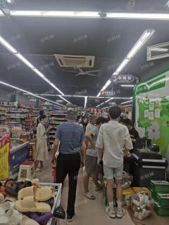 南昌师范学院门口超市 附近4所大学 日营业8000