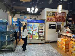 4年老店夜宵店 月营业30万左右 门宽15米