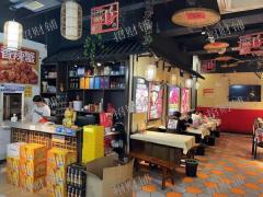 4年老店夜宵店 月营业30万左右 门宽15米