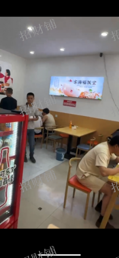 十字路口 门宽9米 季季红旁 小区门口 餐饮店