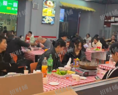 拐角双门头 展示面30米左右 餐饮店日营业额5000左右