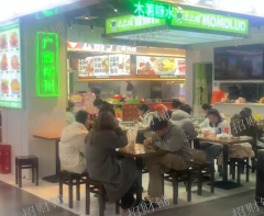 不要转让费5所大学附近餐饮店转让，旁边的店日营业额6000左右