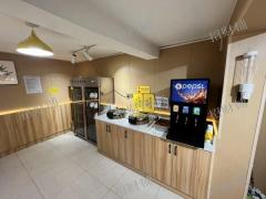 4万多人大学对面 双门头 餐饮店 日营业额3000左右纯堂食