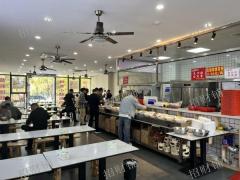 产业园里面里面餐饮店 前后两个门头 日营业2500 纯堂食