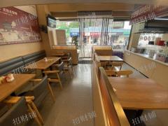 梦时代广场 临近店铺 门宽8米 日营业额3000左右