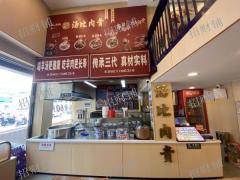 梦时代广场 临近店铺 门宽8米 日营业额3000左右