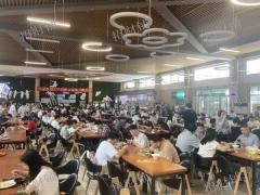 1万多人大学 校内商业街招租 已入住正新鸡排 幸运咖  临榆炸鸡等等