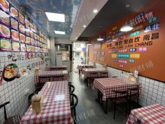 四年老店  餐饮店 日营业额1500左右 节假日3000左右 店内可住人