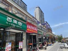 三小区门口 双门头 拐角店 带阁楼可住人 接手空转 行业不限