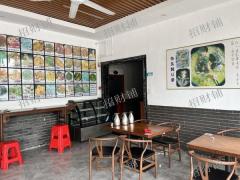 产业园出入口餐饮店 正对面是大学 双门头 产业园必经之路