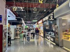 八一馆地铁口品牌奶茶店 可空转 淡季月做12万 旺季20万左右