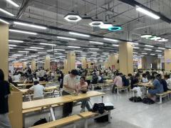 1.5万多大学 独家食堂招租 水吧 烘培 水果店 小吃 风味档口 等等均可