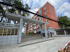 1.5万多人大学 唯一商业街 全品类招租 行业不限