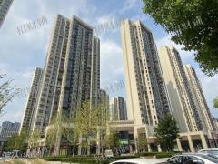 双小区门 临近店铺招租 3000多户 旁边有幼儿园 中学