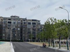 梅林景区索道门口独立 临近店铺 可整租也可分租 行业不限 有免租期