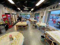 6年老店 3万多人小区 门口夜宵店 拐角店 门宽22米 门口可外摆 停车方便 对面是大学