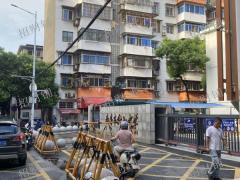 火车站旁 菜市场门口 中学小学正对面 卤菜店 接受空转