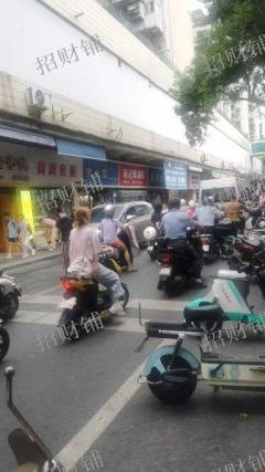 火车站旁 菜市场门口 中学小学正对面 卤菜店 接受空转