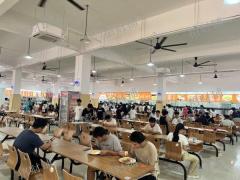 1万多人大学校内 档口招租  有食堂独家盖饭经营权
