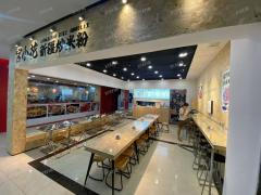 5万多人大学门口餐饮店 通三相电 可接天然气 接受空转