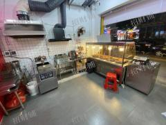 地铁大厦地铁站附近 炸鸡店 可整转也可空转  附近没有空的店铺 