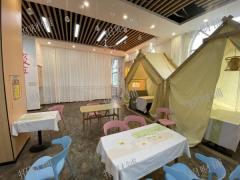 4万多人大学 学生宿舍楼下 烘焙店不要租金 正对面是塔斯汀