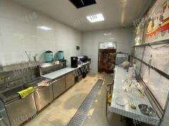 4万多人大学 学生宿舍楼下 烘焙店不要租金 正对面是塔斯汀