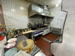 餐饮夜宵一条街 双小区 临街店 带阁楼可住人 接受空转