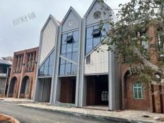 双港地体站旁新出产业园，多所大学围绕  覆盖7万师生 附近还有众多企业和居民区