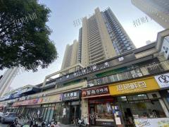 2500多户小小区门口第三家店 临近地铁口和商场 店内可住人 接受空转 