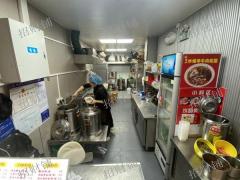 1.5万多人大学 校内唯一商业街 餐饮店 转1万