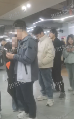 1.2万工厂 食堂门口第一家  不要租金 日营业额3000左右 可看流水