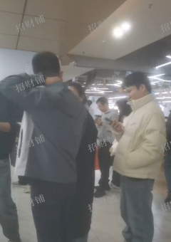 1.2万工厂 食堂门口第一家  不要租金 日营业额3000左右 可看流水