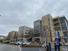 南昌航空大学对面 地铁口临街店铺出租 前后双门头  通天然气 也可分租 行业不限