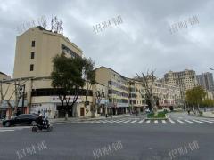 十字路口拐角店  景区门口 社区和中学旁 适合做零食店 奶茶咖啡、民宿、小酒馆等