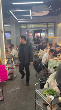 双门头 十字路口  双小区门口火锅店 通三相电 门口可外摆 