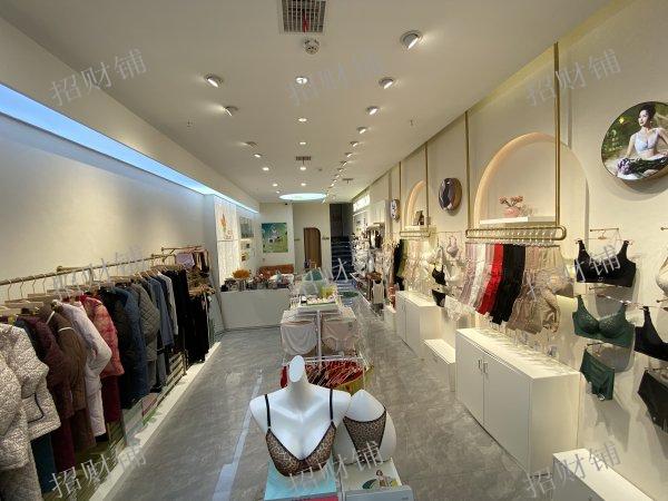 铜锣湾广场 临街店 上下两层 精装修 适合做美容店 女装店 奢侈品店 