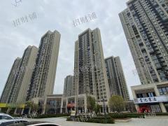 双小区门 临近店铺招租 3700多户 旁边有幼儿园 中学