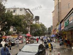 双门头 拐角店 2万多人大学后门，学生宿舍楼旁，小区门口第二家 转6万