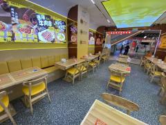 五所大学旁 洪都大拇指隔壁餐饮店 日营业额3000左右 外卖月做2400单左右